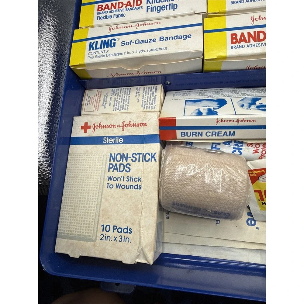 VTG Metal Johnson & Johnson First Aid Kit W/ Contents 8173 Cobalt Blue 13.5x9